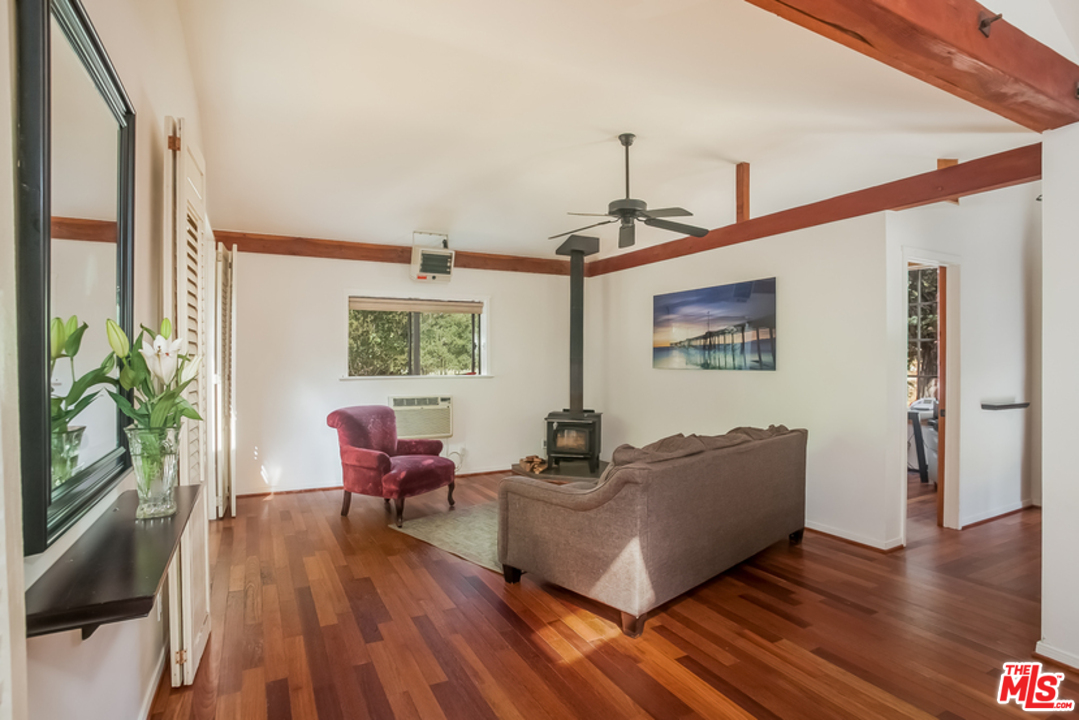 2152 Stonyvale Road Tujunga, CA 91042 - Photo 2 of 28