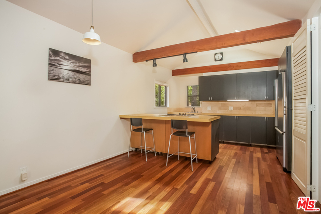 2152 Stonyvale Road Tujunga, CA 91042 - Photo 5 of 28