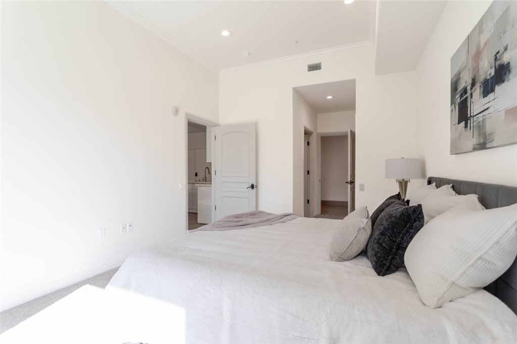 1598 Long Beach, Unit 407 Long Beach, CA 90813 - Photo 23 of 46