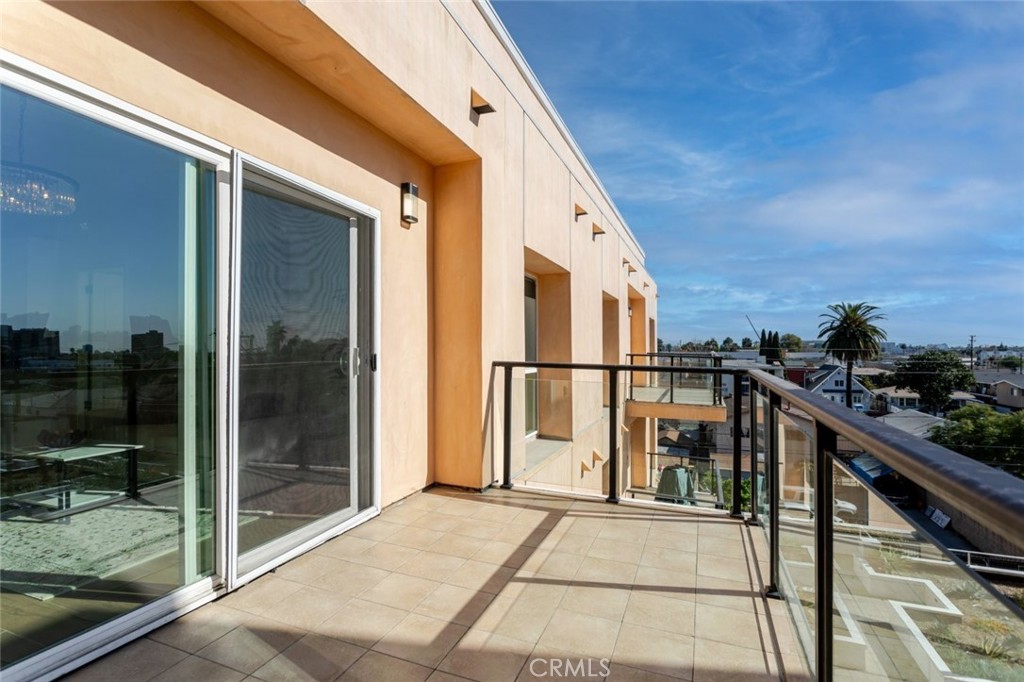 1598 Long Beach, Unit 407 Long Beach, CA 90813 - Photo 28 of 46