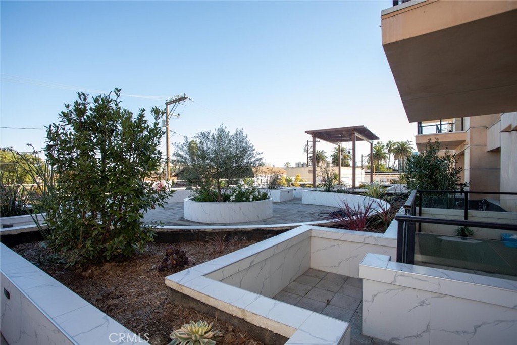 1598 Long Beach, Unit 407 Long Beach, CA 90813 - Photo 35 of 46