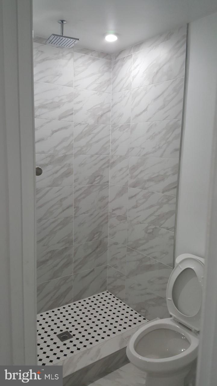 716 Jackson Street Northeast, Unit 1 Washington, DC 20017 - Photo 28 of 39 Bath