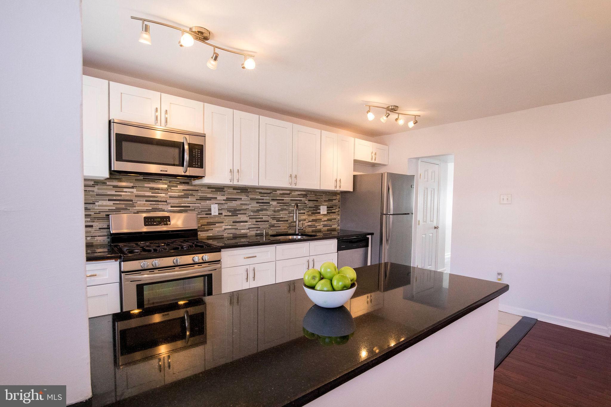 3761 West Country Club Road Philadelphia, PA 19131 - Photo 13 of 64 Gallery Image 13