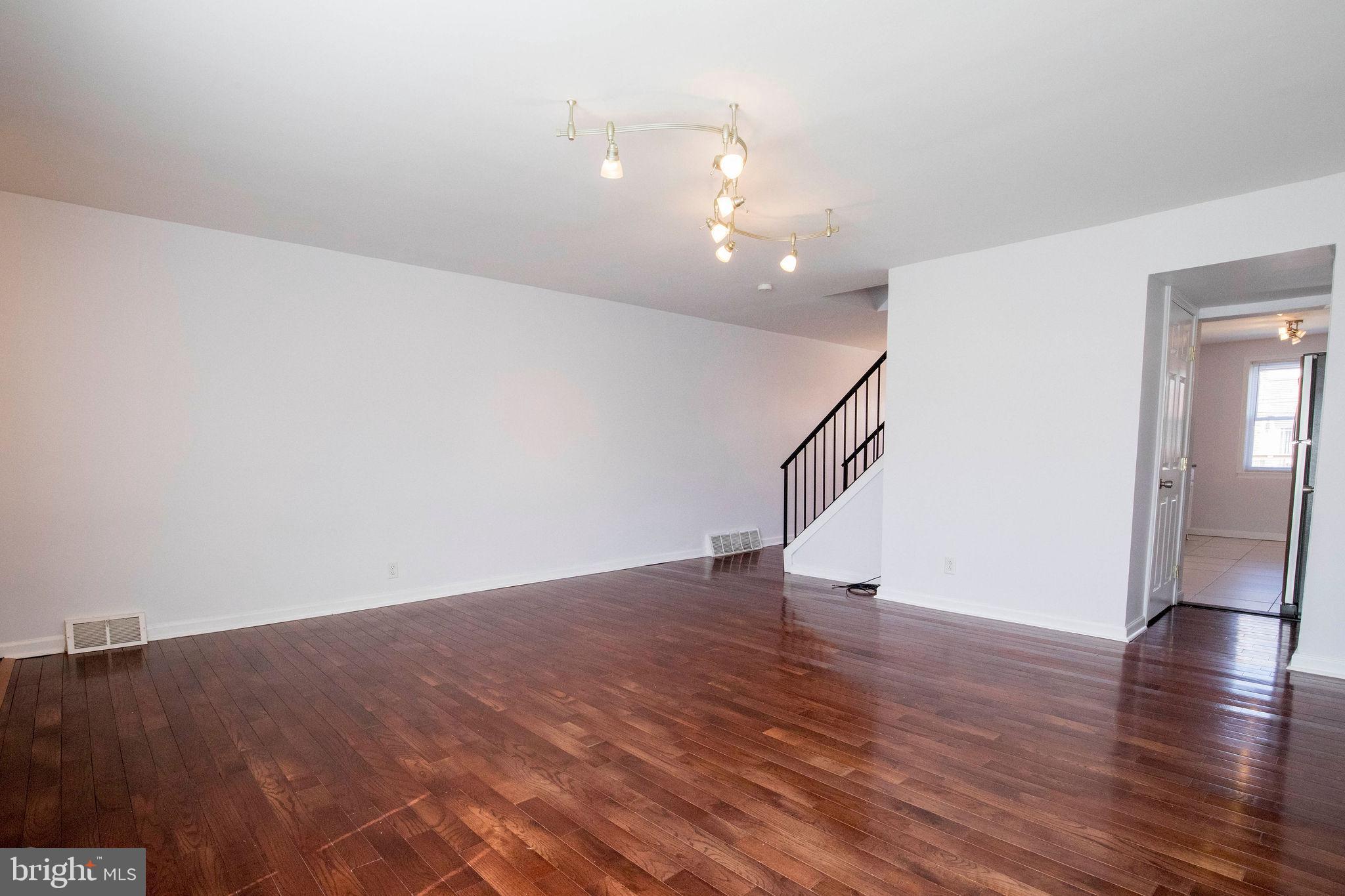 3761 West Country Club Road Philadelphia, PA 19131 - Photo 9 of 64 Gallery Image 9