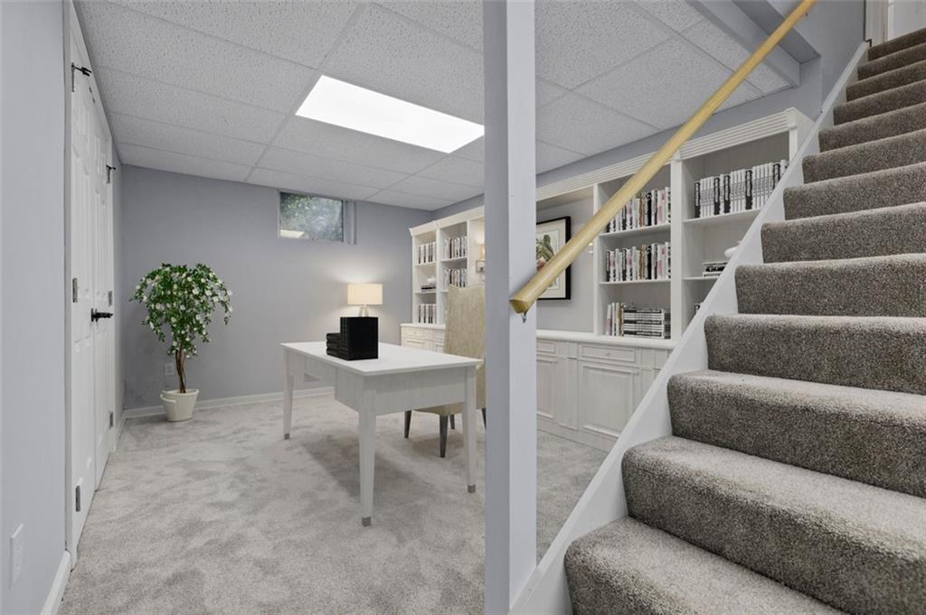 241 Sweet Gum Road Pittsburgh, PA 15238 - Photo 8 of 9