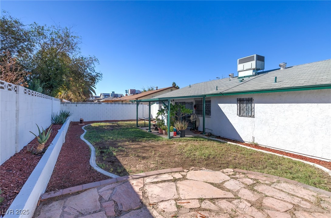 4323 East Twain Avenue Las Vegas, NV 89121 - Photo 19 of 20