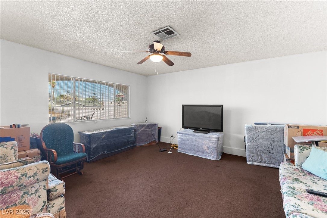 4323 East Twain Avenue Las Vegas, NV 89121 - Photo 4 of 20