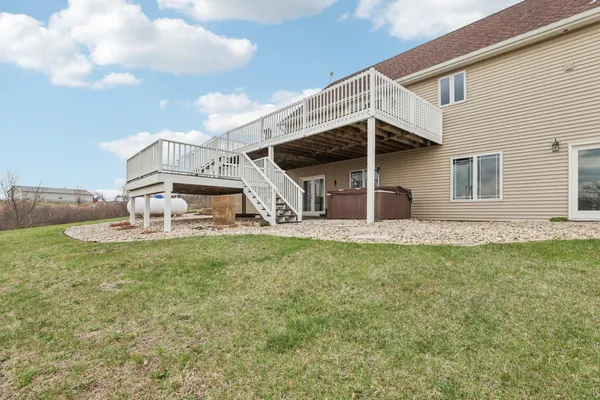 $650,000 | N7978 County Hwy CC, Belleville, WI 53508