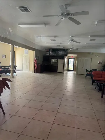 $199,999 | 5580 Lakeside Drive, Unit 205, Margate, FL 33063