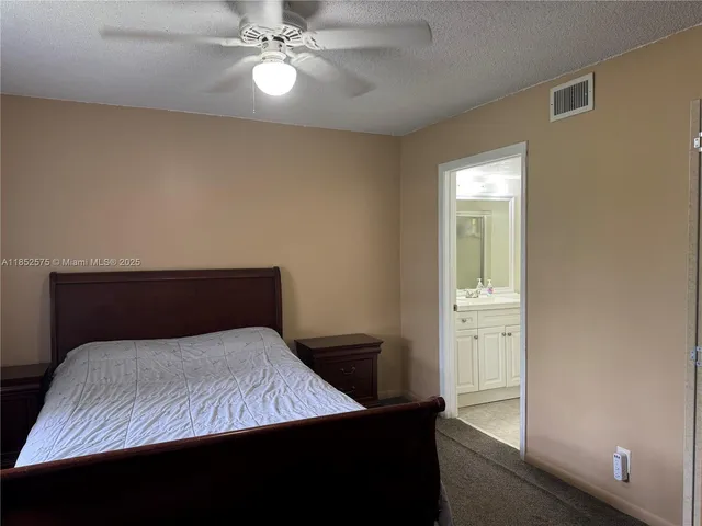 $199,999 | 5580 Lakeside Drive, Unit 205, Margate, FL 33063