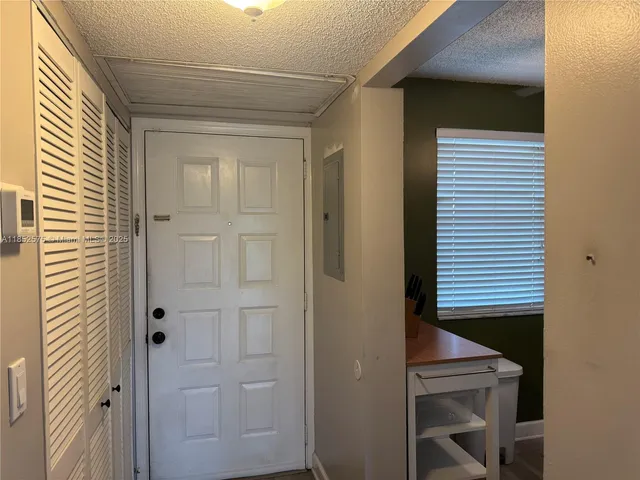 $199,999 | 5580 Lakeside Drive, Unit 205, Margate, FL 33063