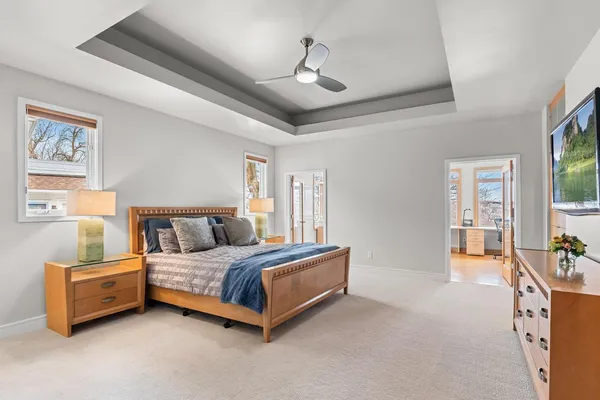 $2,730,000 | 21150 Excelsior Boulevard, Excelsior, MN 55331