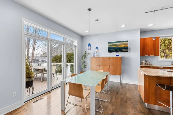 $2,730,000 | 21150 Excelsior Boulevard, Excelsior, MN 55331