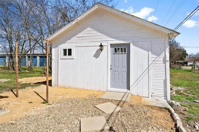 $850 | 316 East Bell Street, Unit B (STUDIO), Bartlett, TX 76511