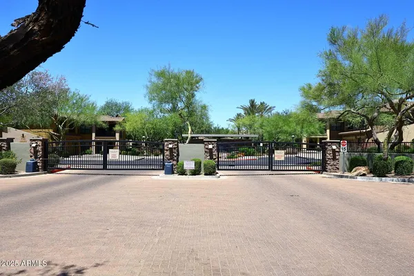 $3,800 | 21320 North 56th Street, Unit 1059, Phoenix, AZ 85054