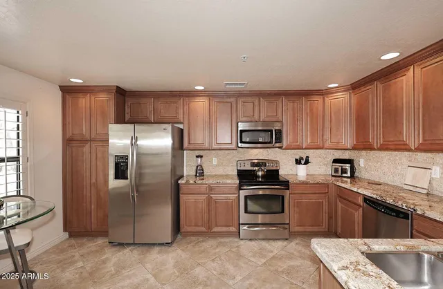 $3,800 | 21320 North 56th Street, Unit 1059, Phoenix, AZ 85054