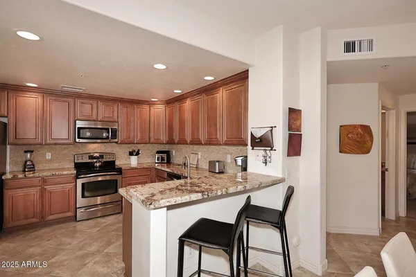 $3,800 | 21320 North 56th Street, Unit 1059, Phoenix, AZ 85054