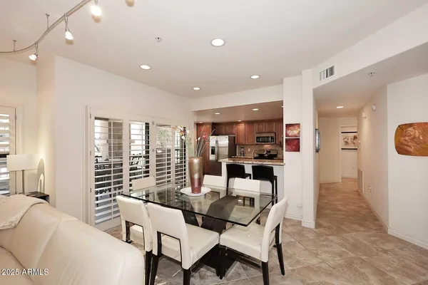 $3,800 | 21320 North 56th Street, Unit 1059, Phoenix, AZ 85054