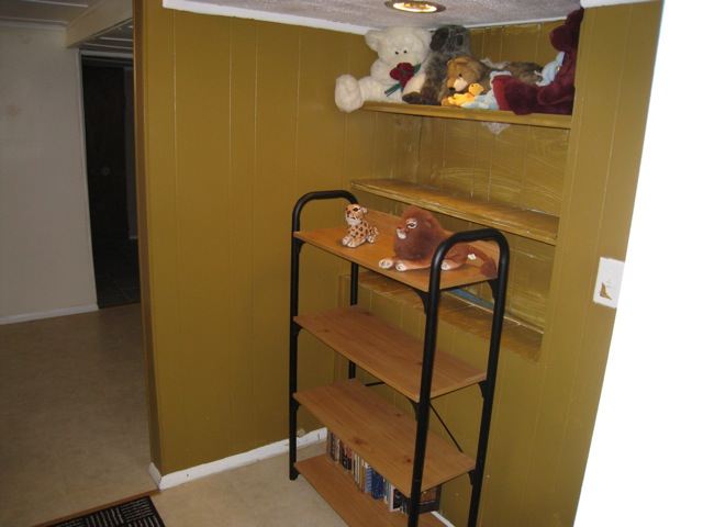 5606 North Hamilton Road Peoria, IL 61614 - Photo 13 of 15 Gallery Image 13