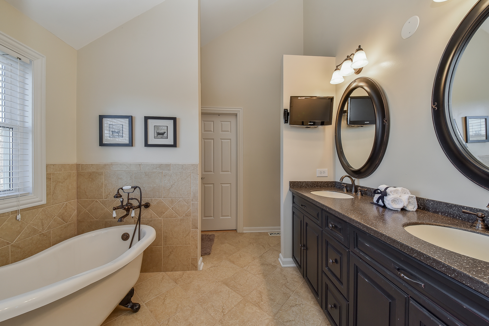 2731 Miller Road Geneva, IL 60134 - Photo 14 of 26