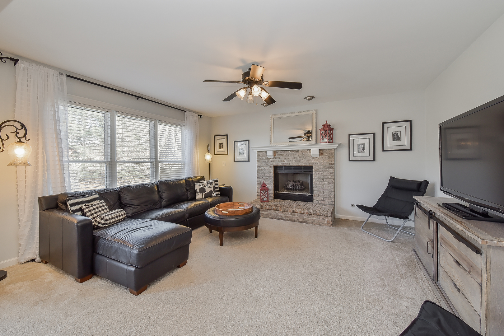 2731 Miller Road Geneva, IL 60134 - Photo 6 of 26