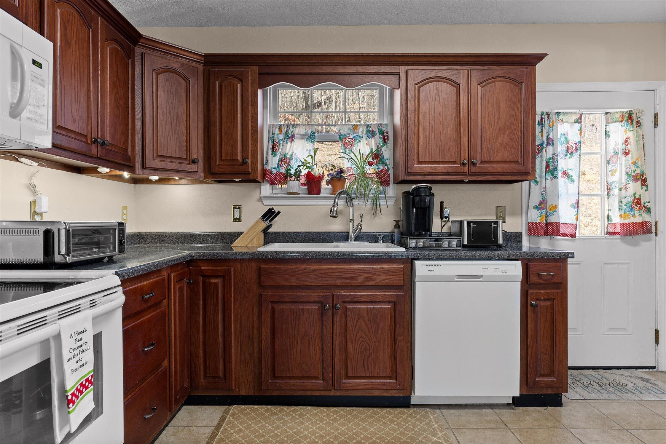 117 Golf Lane Ringgold, GA 30736 - Photo 8 of 38 25-Golf-25