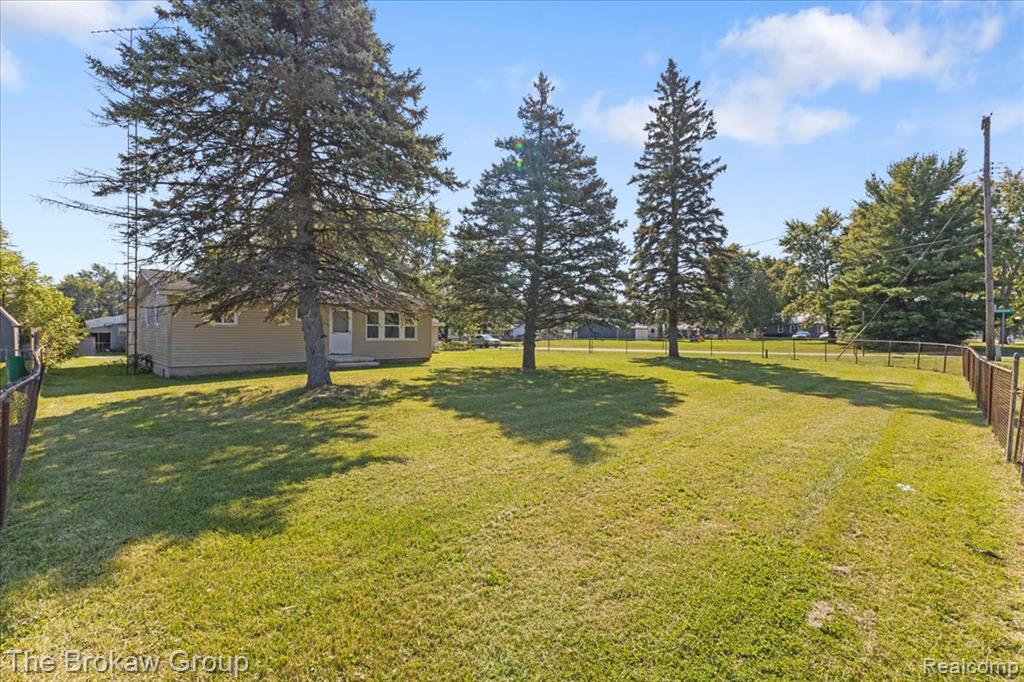 4062 North Belsay Road Flint, MI 48506 - Photo 39 of 40 Gallery Image 39
