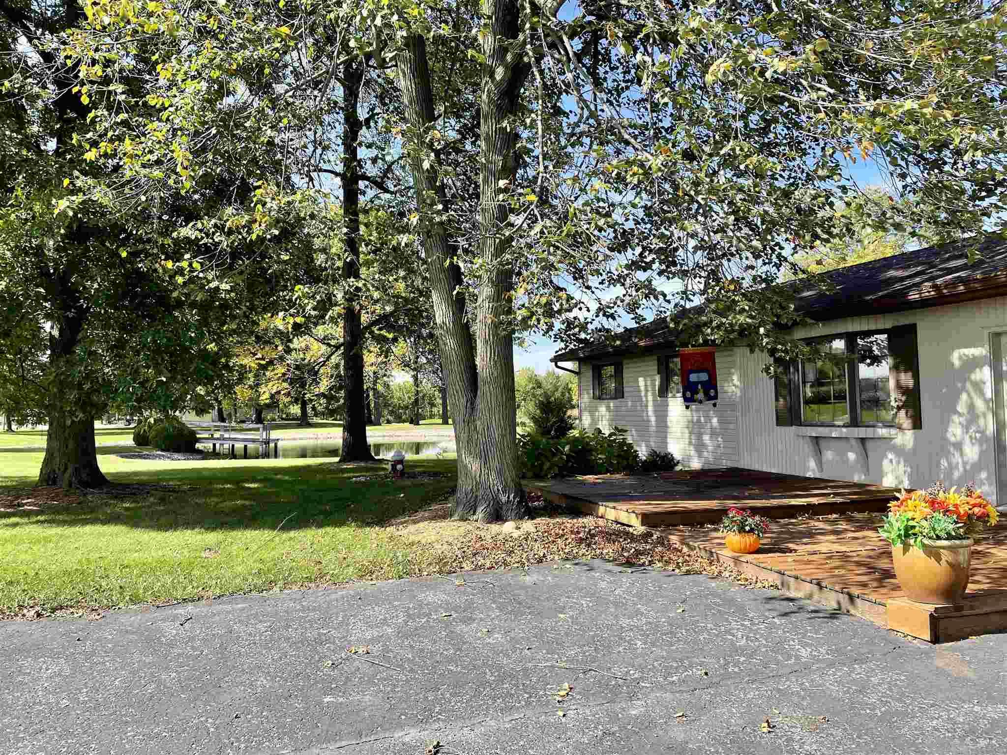 3224 West Division Road Huntington, IN 46750 - Photo 3 of 36 Gallery Image 3