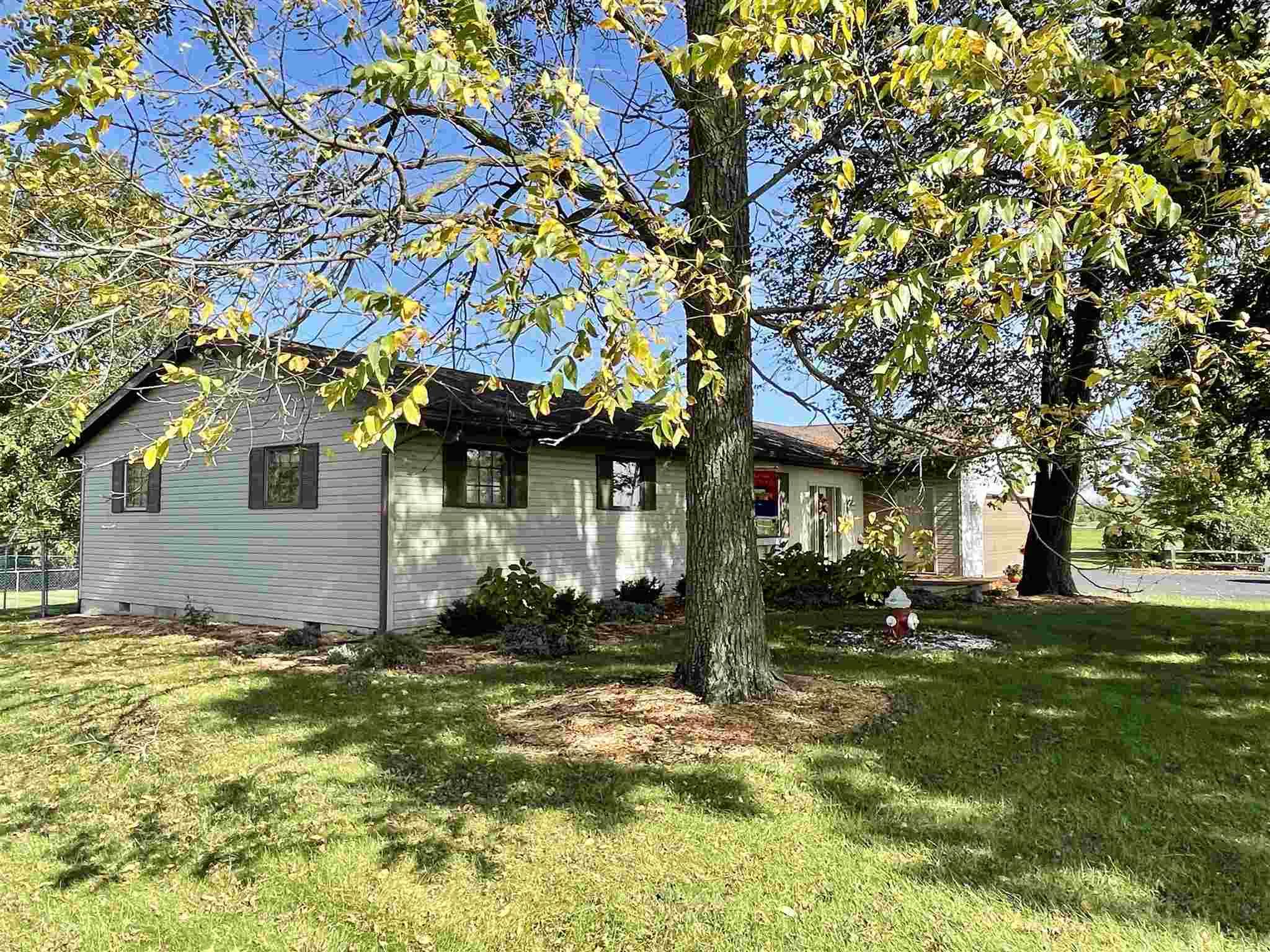 3224 West Division Road Huntington, IN 46750 - Photo 10 of 36 Gallery Image 10