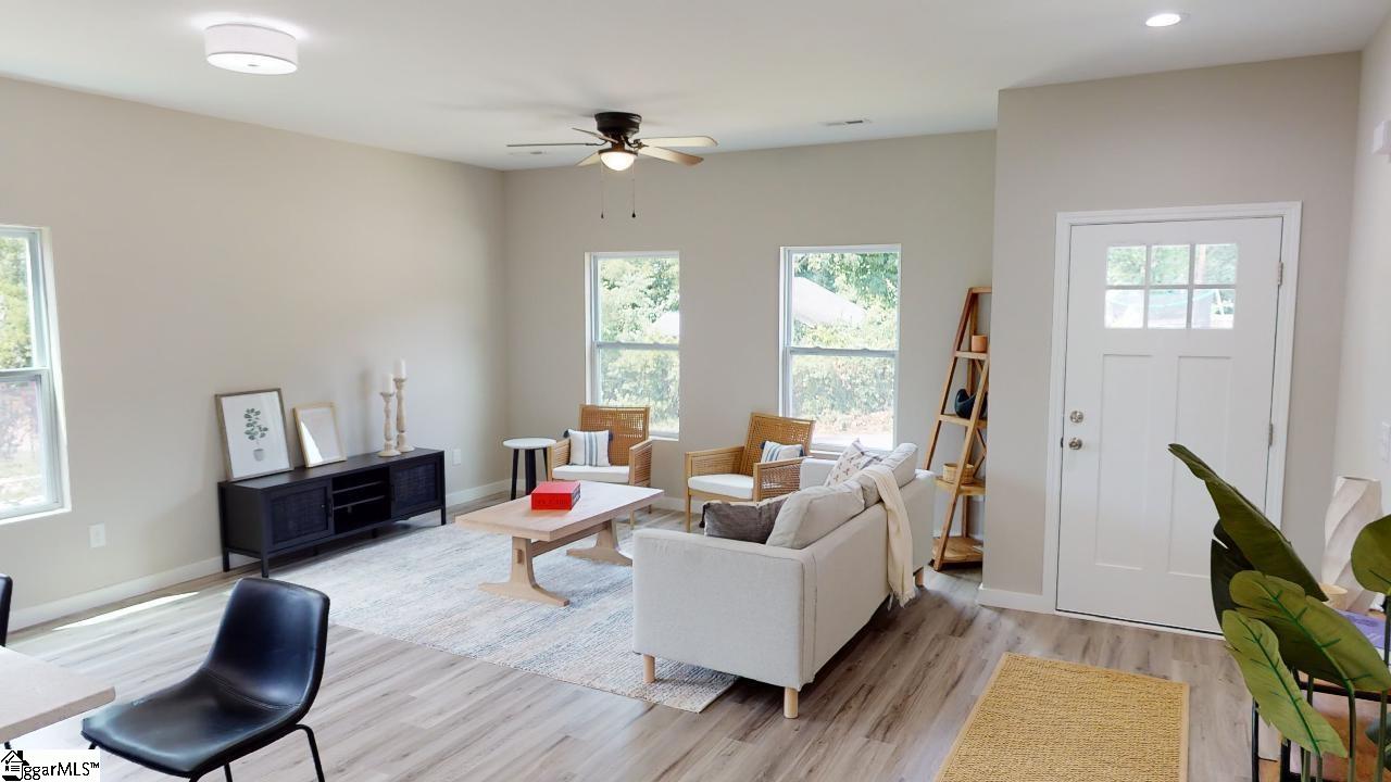 11 Lawrence Street Inman, SC 29349 - Photo 3 of 17