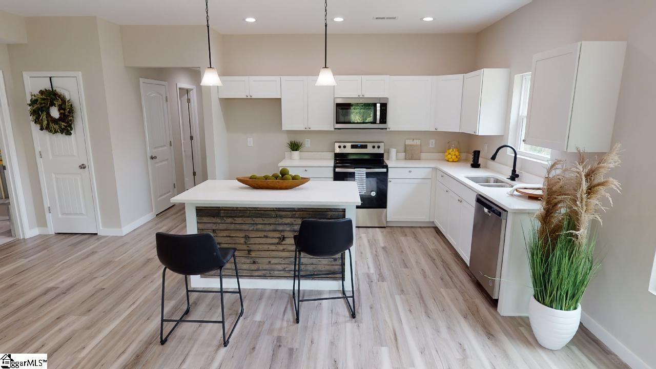 11 Lawrence Street Inman, SC 29349 - Photo 4 of 17