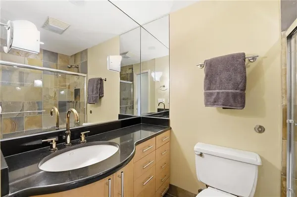 $510,000 | 121 West 48th Street, Unit 202, Kansas City, MO 64112