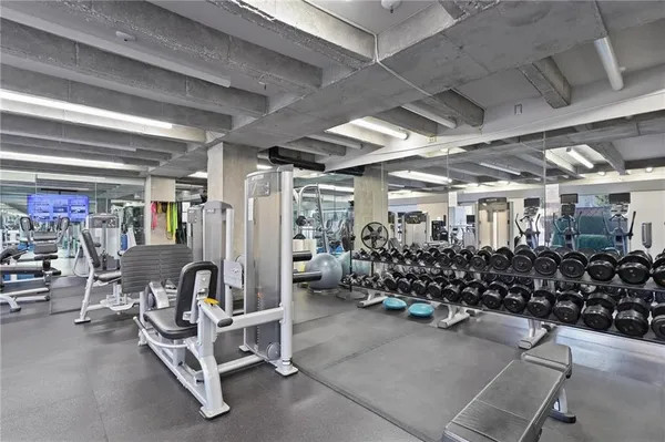 $510,000 | 121 West 48th Street, Unit 202, Kansas City, MO 64112