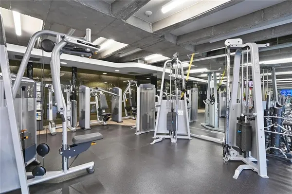 $510,000 | 121 West 48th Street, Unit 202, Kansas City, MO 64112