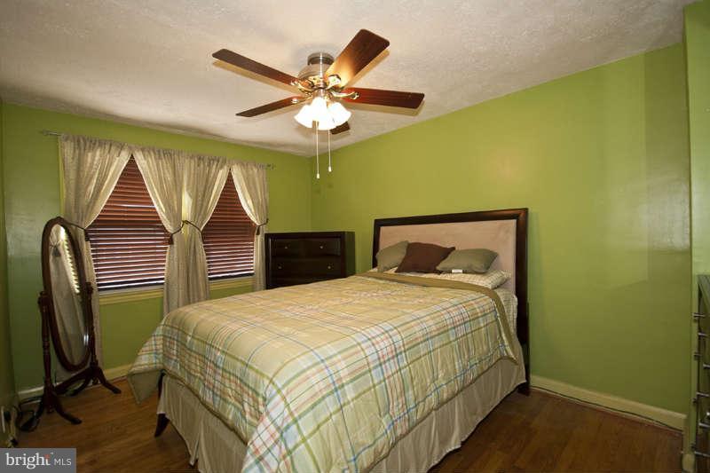 1515 Medford Road Baltimore, MD 21218 - Photo 14 of 27 Bedroom