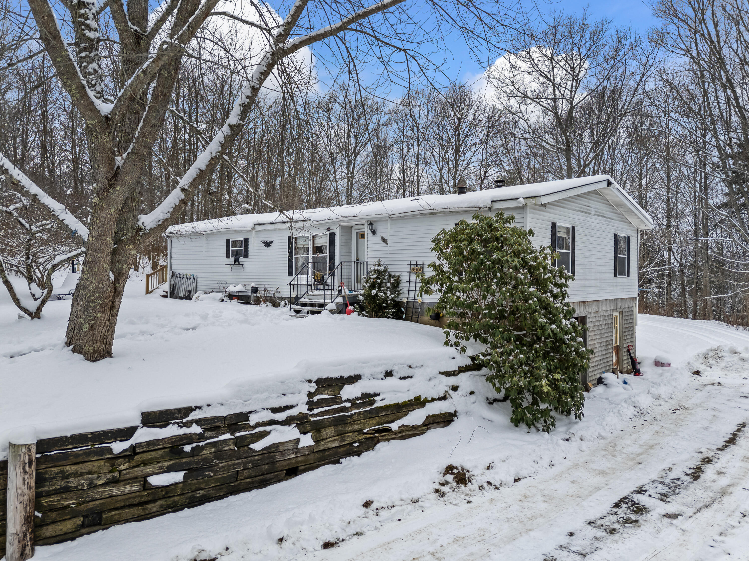 784 East Pond Road Nobleboro, ME 04555 - Photo 8 of 57 784 E Pond Rd_104