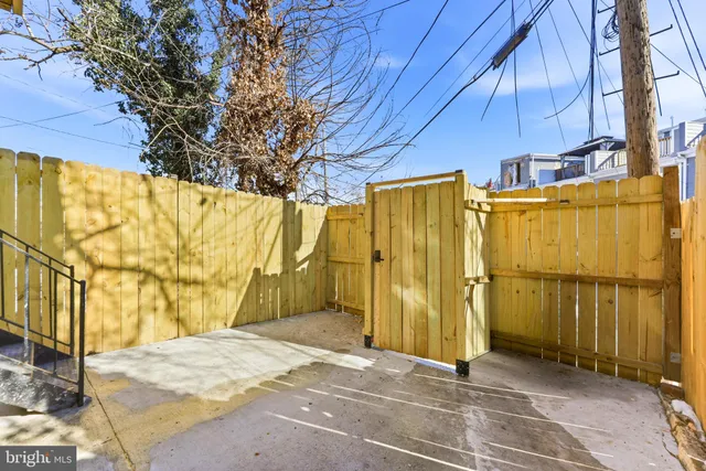 $299,900 | 737 Dolphin Street, Baltimore, MD 21217