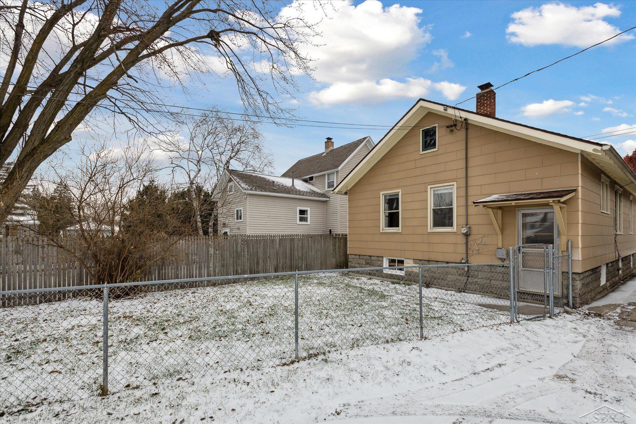 2008 3rd Street Bay City, MI 48708 - Photo 26 of 29 50162517-837552b4-863e-4207-8e67-9837a0423bfc.JPG