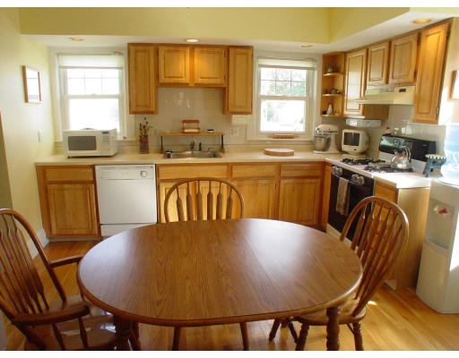 19 Gretter Road Boston, MA 02132 - Photo 5 of 16 Gallery Image 5
