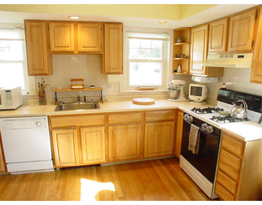 19 Gretter Road Boston, MA 02132 - Photo 6 of 16 Gallery Image 6