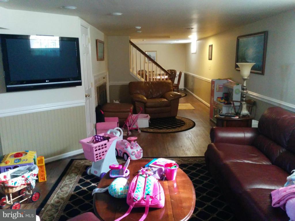 2106 Landis Valley Road Lancaster, PA 17601 - Photo 37 of 53
