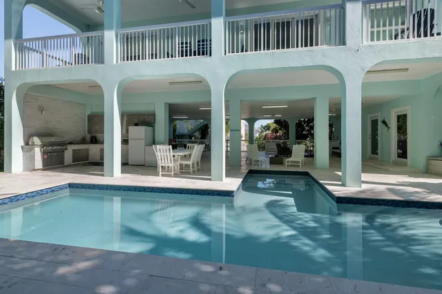 $1,599,000 | 426 Calle Limon, Marathon, FL 33050