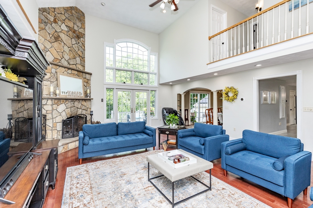 7 Austin Street Methuen, MA 01844 - Photo 5 of 39