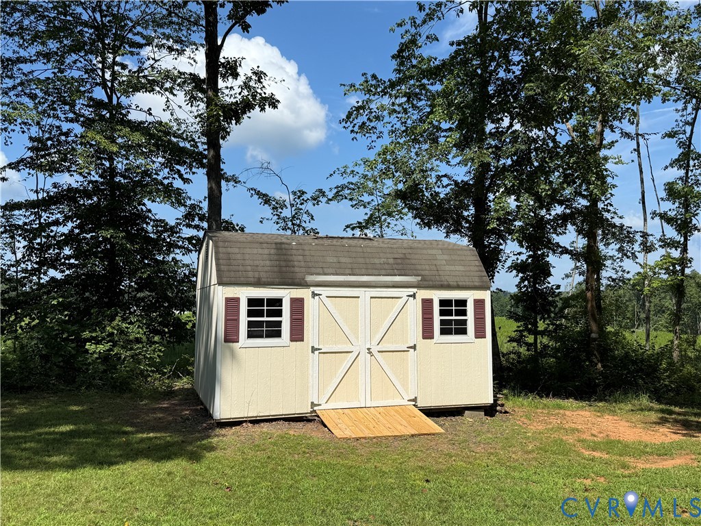 3899 Howell Road Powhatan, VA 23139 - Photo 28 of 37 Gallery Image 28