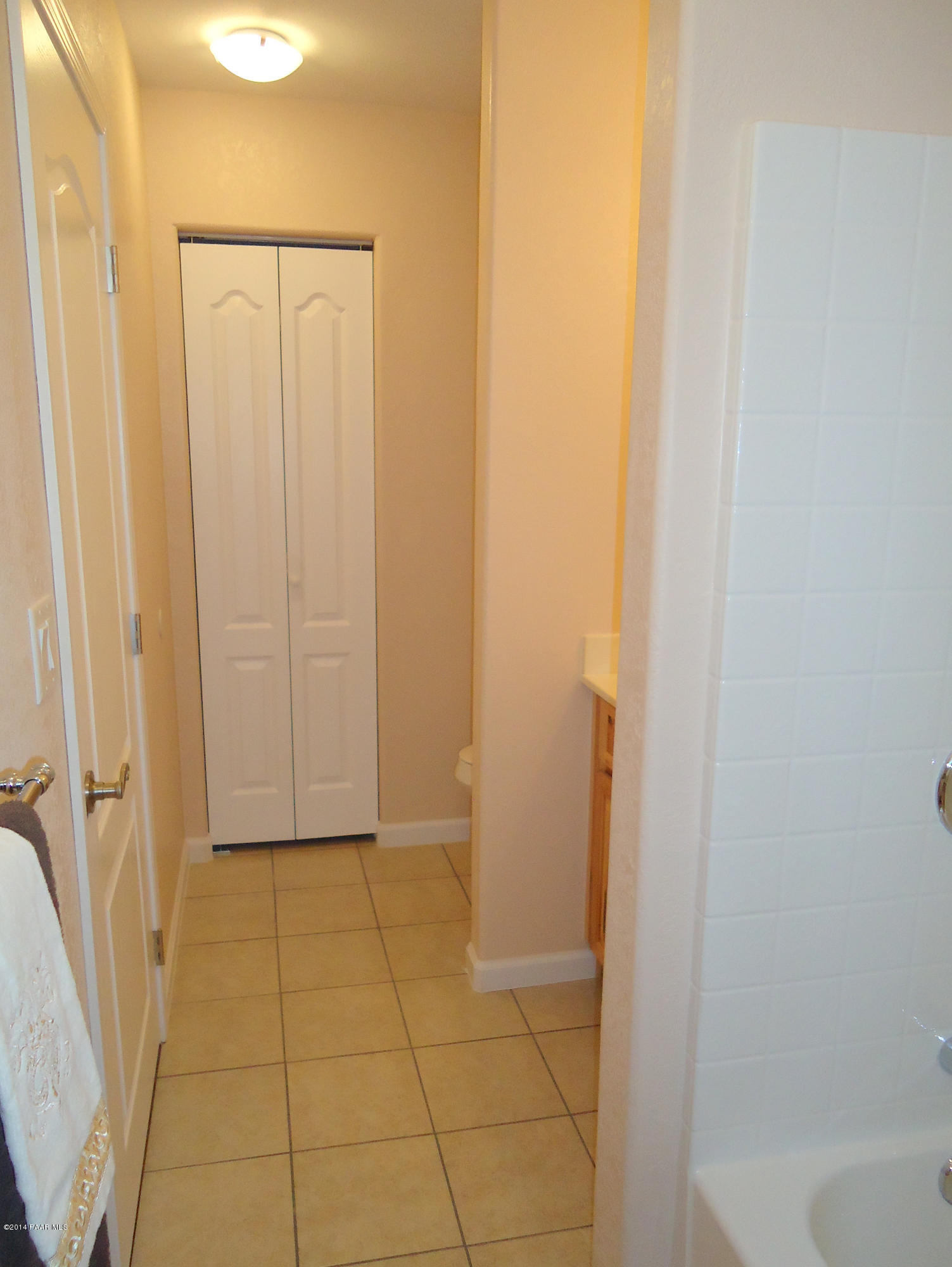 1889 West Deadwood Ranch Road Paulden, AZ 86334 - Photo 10 of 24 Master Bath
