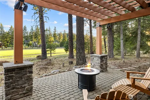 a view of outdoor space yard and patio