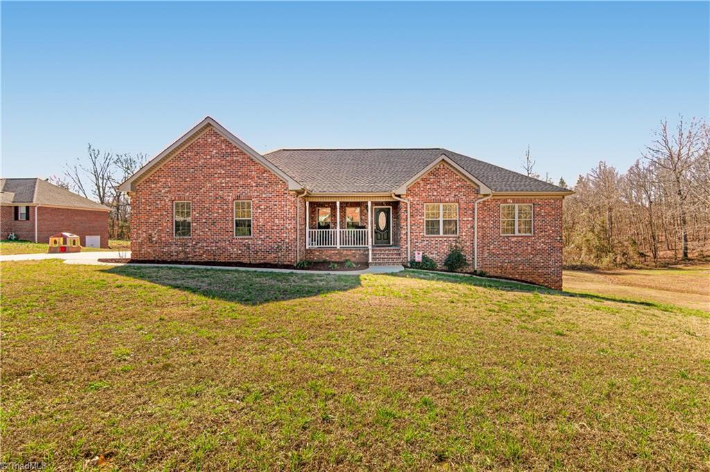 188 Laurel Ridge Lane Lexington, NC 27295 - Photo 1 of 29 Gallery Image 1