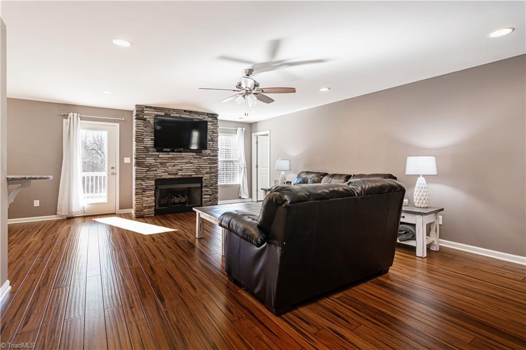 188 Laurel Ridge Lane Lexington, NC 27295 - Photo 3 of 29 Gallery Image 3