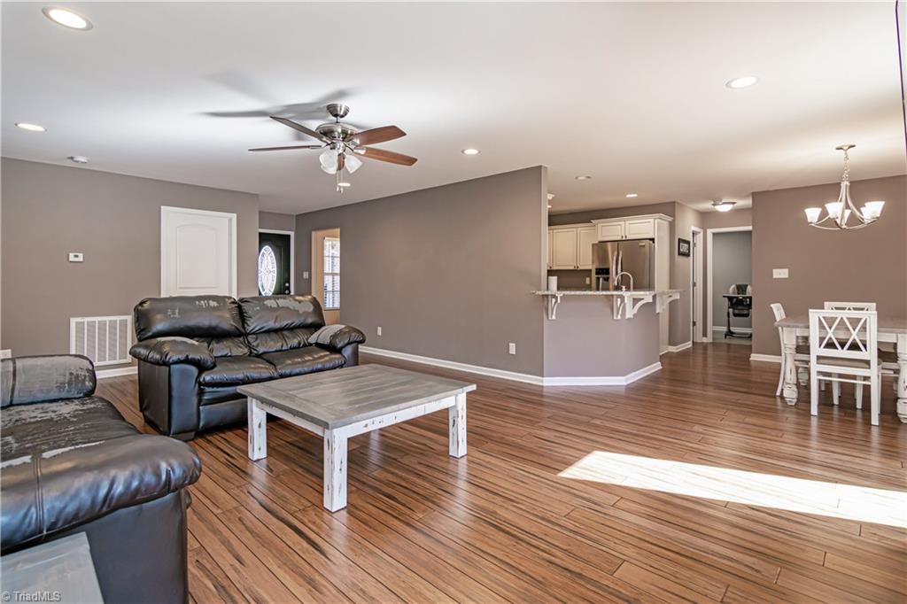 188 Laurel Ridge Lane Lexington, NC 27295 - Photo 5 of 29 Gallery Image 5