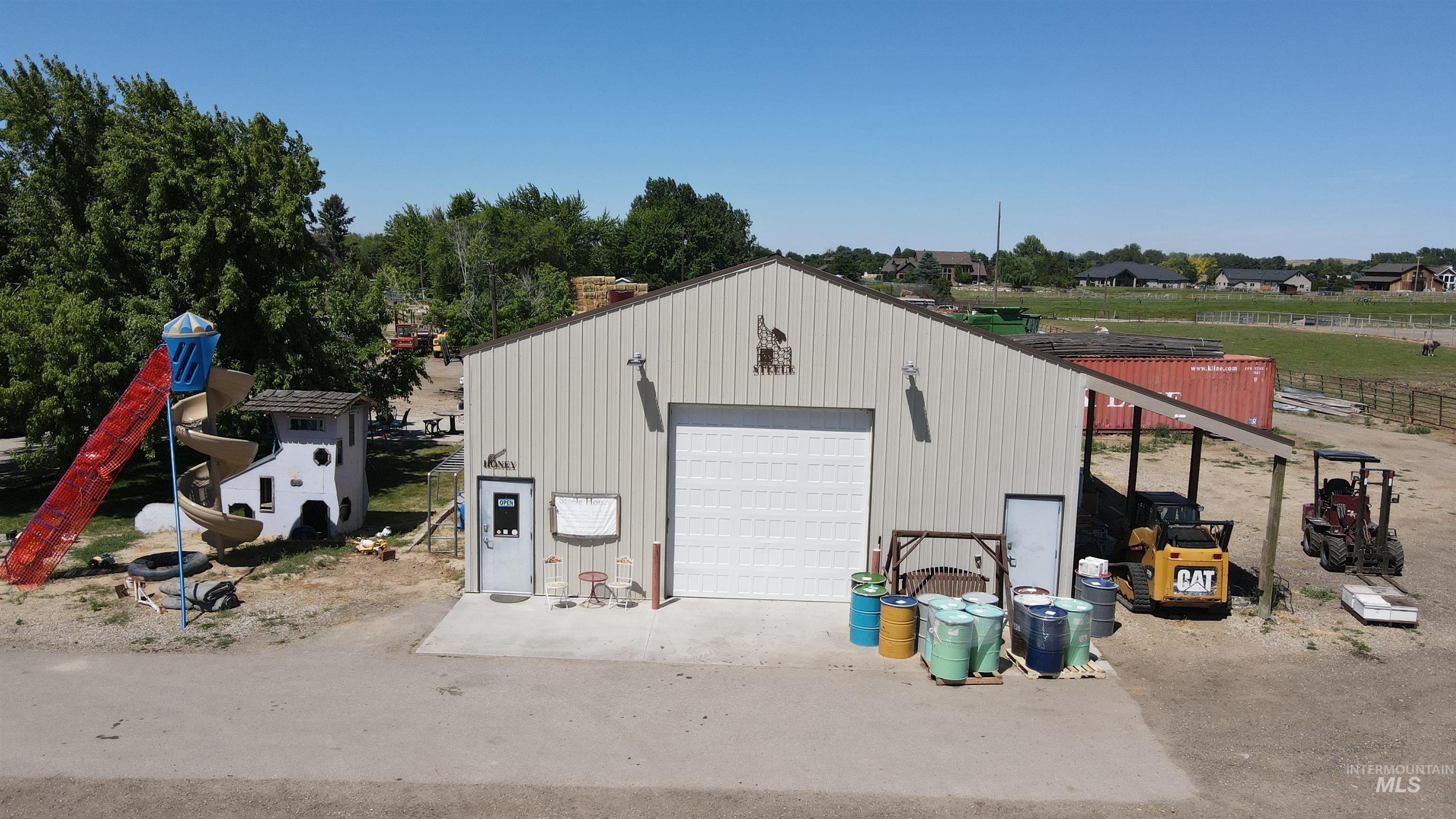 400 West Beacon Light Road Eagle, ID 83616 - Photo 3 of 28